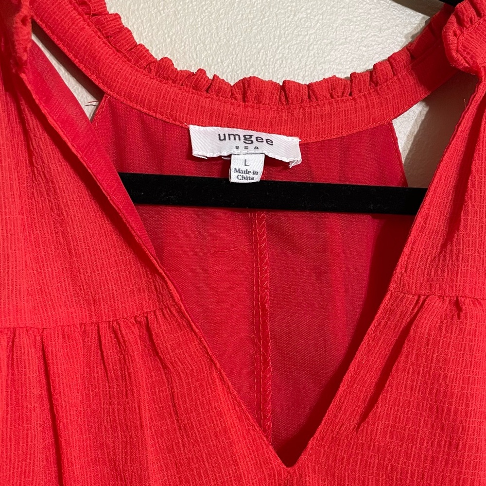 Umgee Oversized Red Tank with lace trim size large - Picture 2 of 4